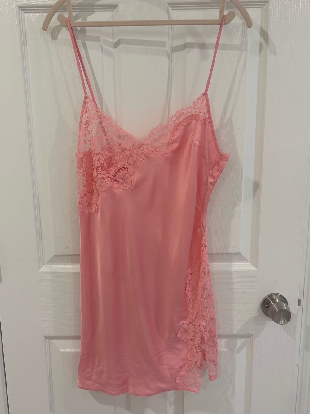 Victoria’s Secret Lace Slip M